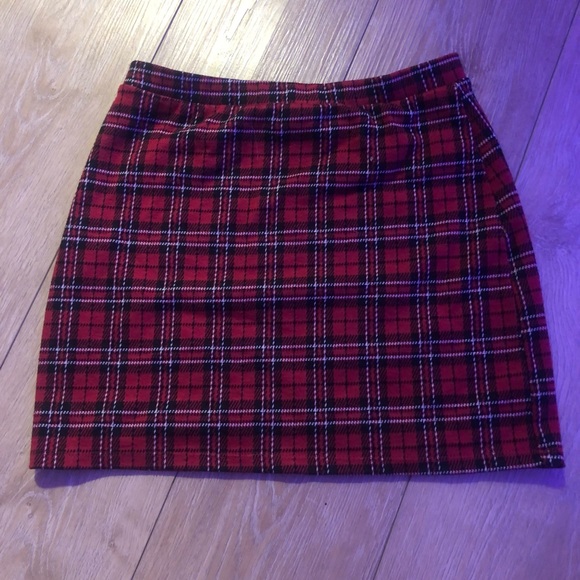Forever 21 Dresses & Skirts - plaid skirt, never worn